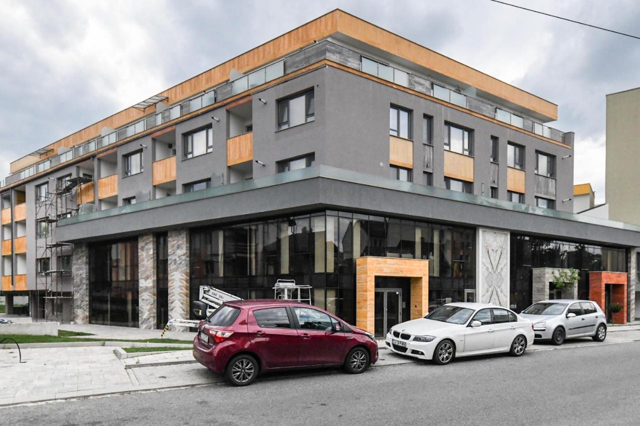 Modern Apartment In A Quiet Area 클루지나포카 외부 사진