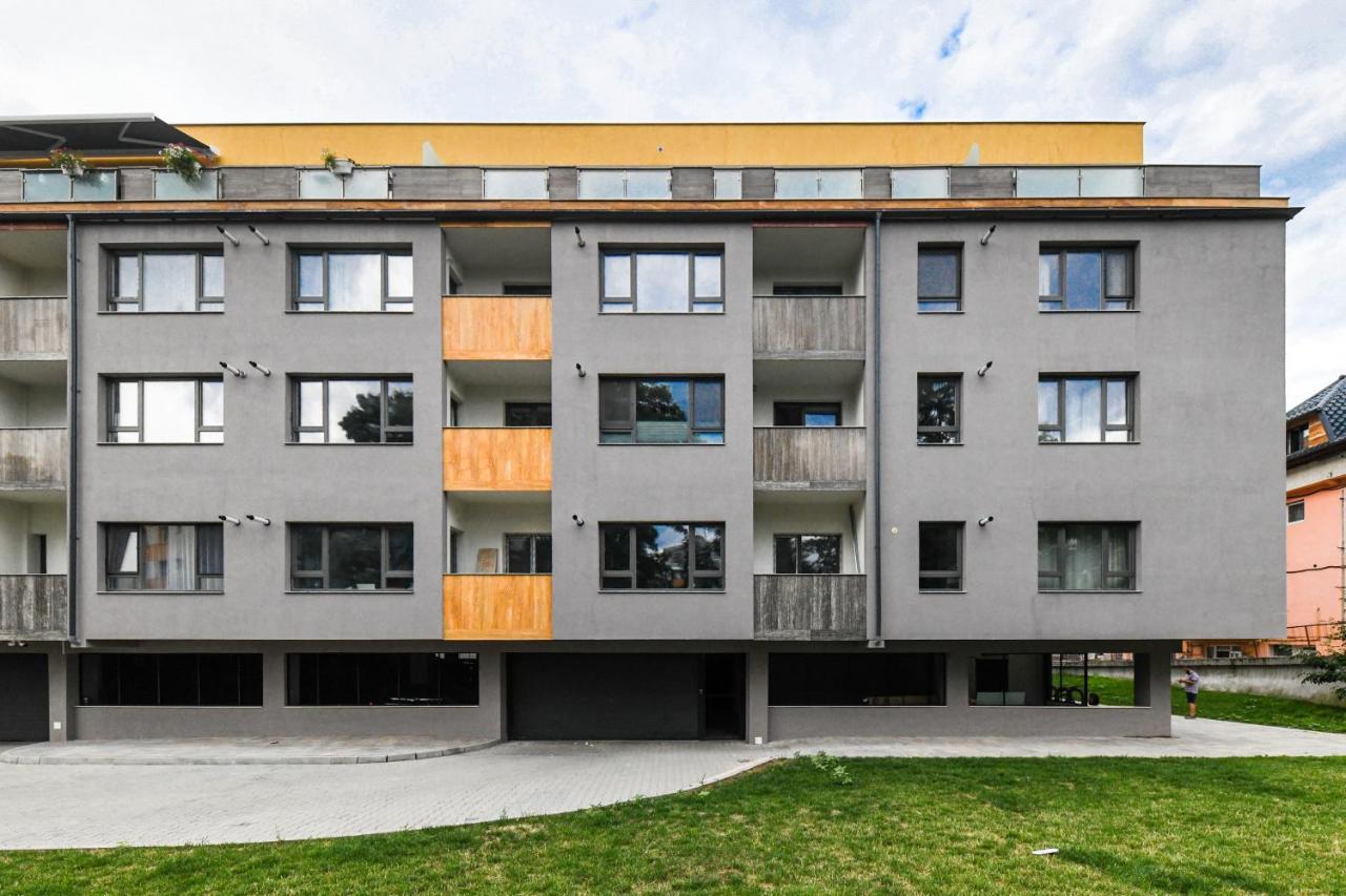 Modern Apartment In A Quiet Area 클루지나포카 외부 사진