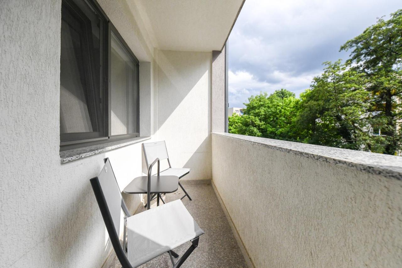 Modern Apartment In A Quiet Area 클루지나포카 외부 사진