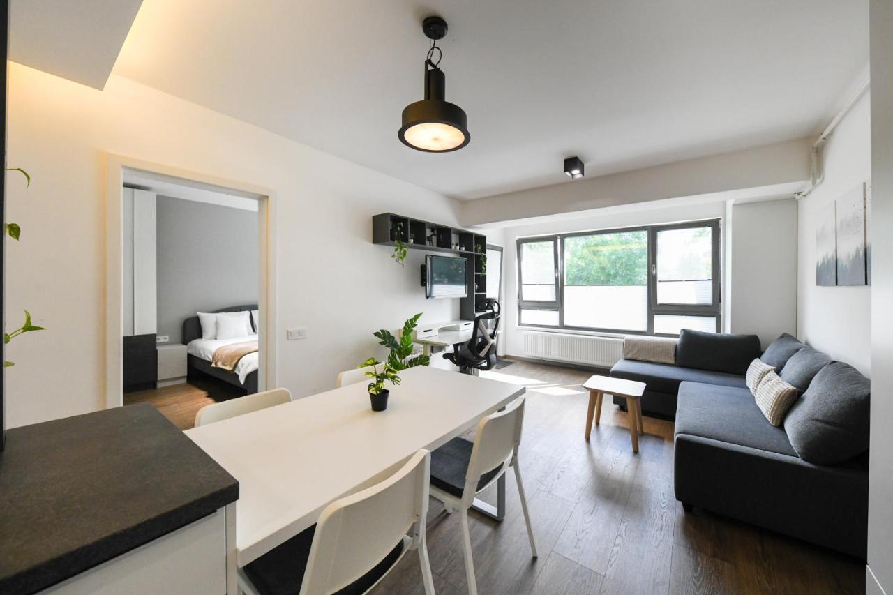 Modern Apartment In A Quiet Area 클루지나포카 외부 사진
